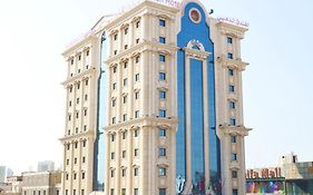Golden Hotel